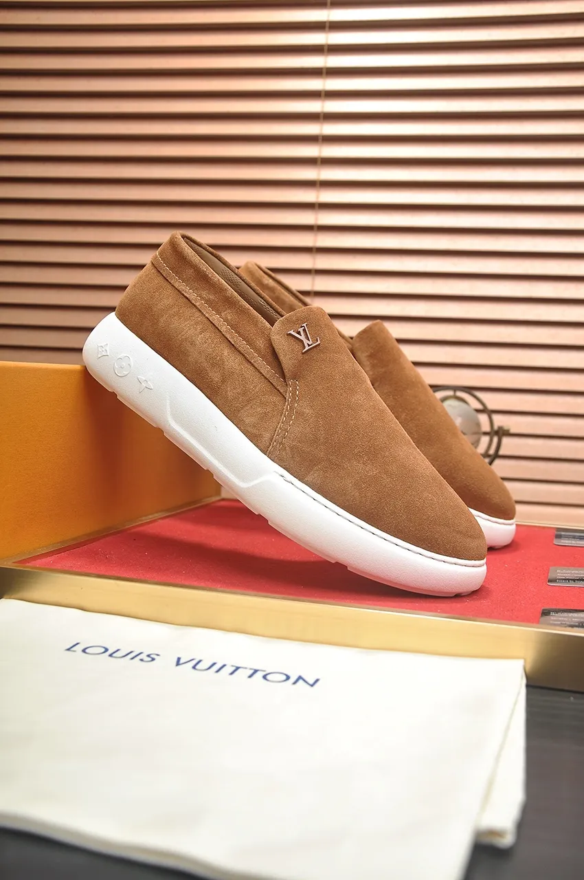 Men's men's shoes 💰700💶[LOUIS VUITTON] new original order 🍀LV Louis Vuitton * - top version of LV classic trendy shoes! Made of imported original LV fabric with rubber surface, breathable cowhide lining, and original wear-resistant rubber foam outsole! High quality products! The yardage is 38-44.